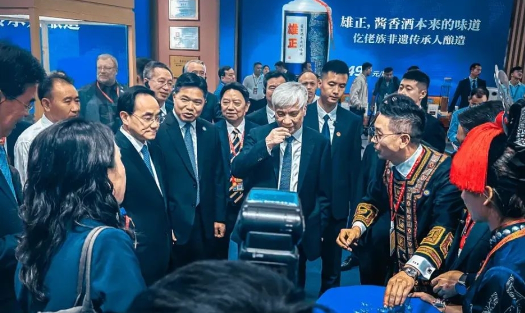 【酒博会】雄正集团再度受邀亮相酒博会名酒馆,演绎“酱香酒本来的味道”